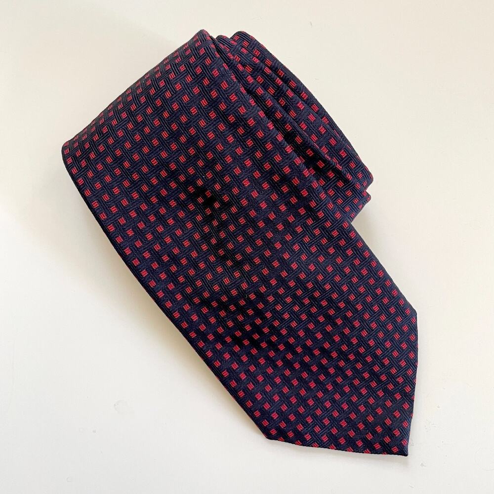 Barneys New York Silk Neck Tie Navy Red Dot Italy 3.5" x 59"